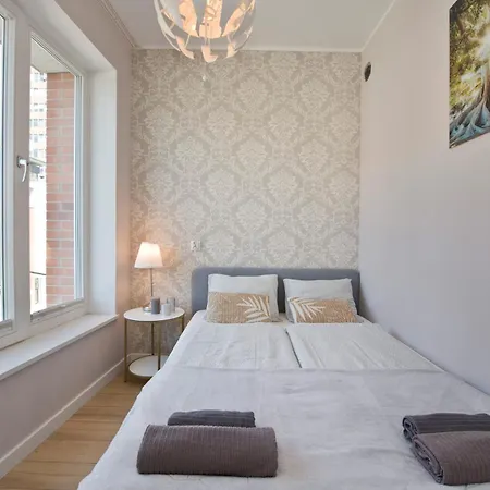 Hotel apartamentowy Yourapart Rajska Centre *